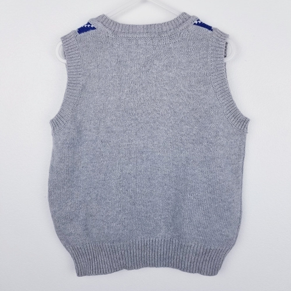 Tommy Hilfiger Gray Argyle Sweater Vest, size 5 - Picture 2 of 6